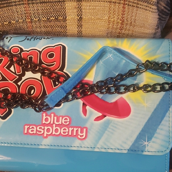 Betsey Johnson Blue Raspberry Ring Pop Bag - Picture 4 of 12